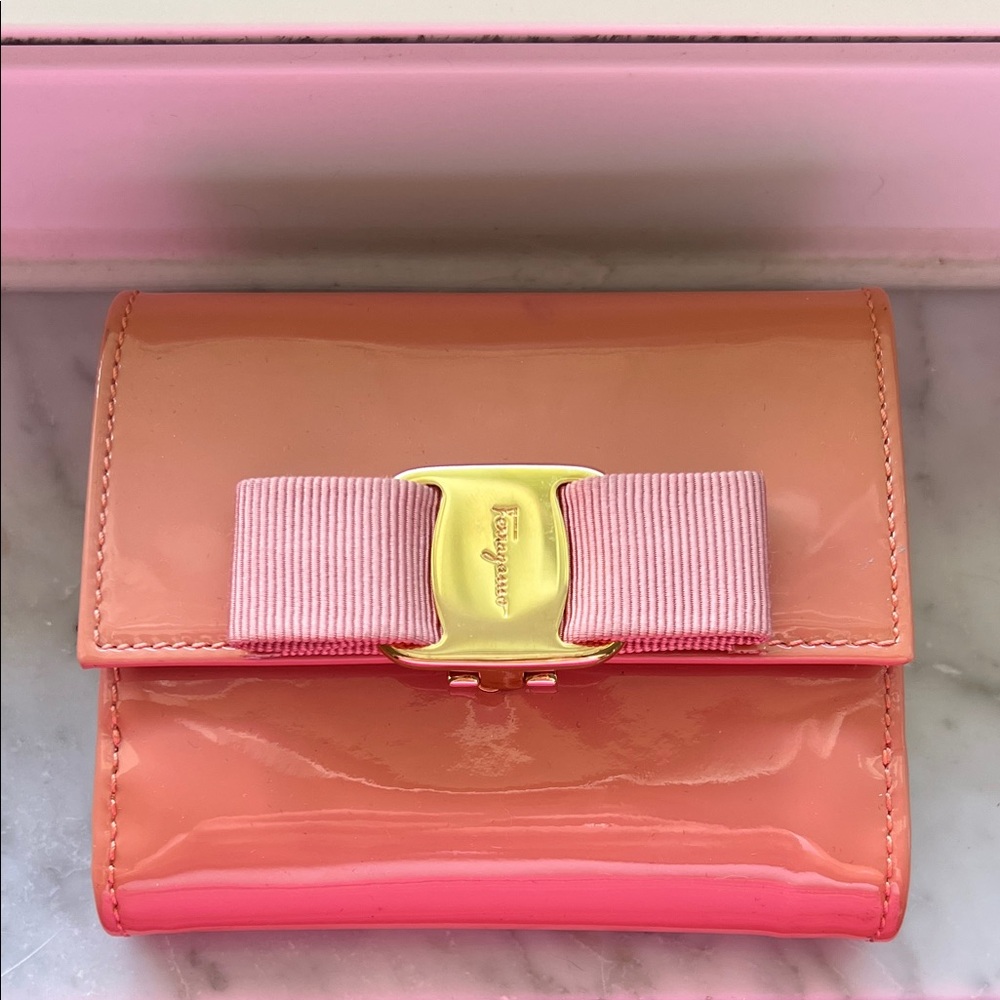Authentic ferragamo patent wallet